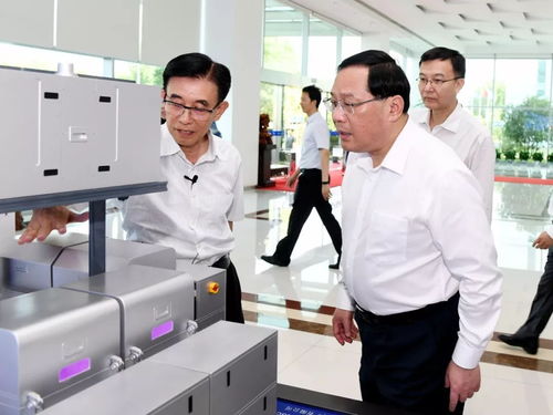 李強調研上海半導體產(chǎn)業(yè)，強調集中力量突破核心關鍵技術，強化技術服務支撐